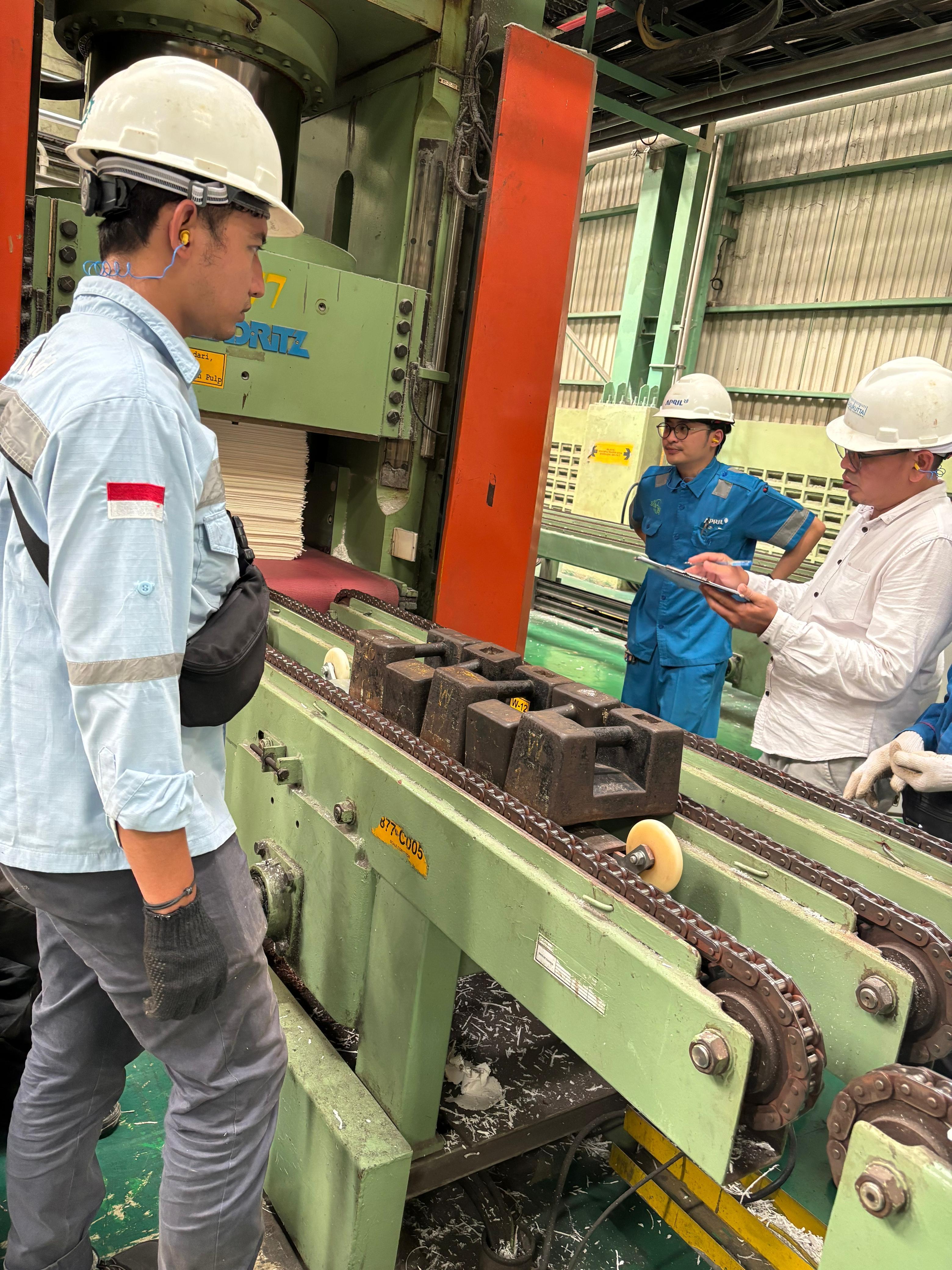 Kalibrasi Timbangan dan Tera Timbangan PT. Riau Andalan Pulp and Paper