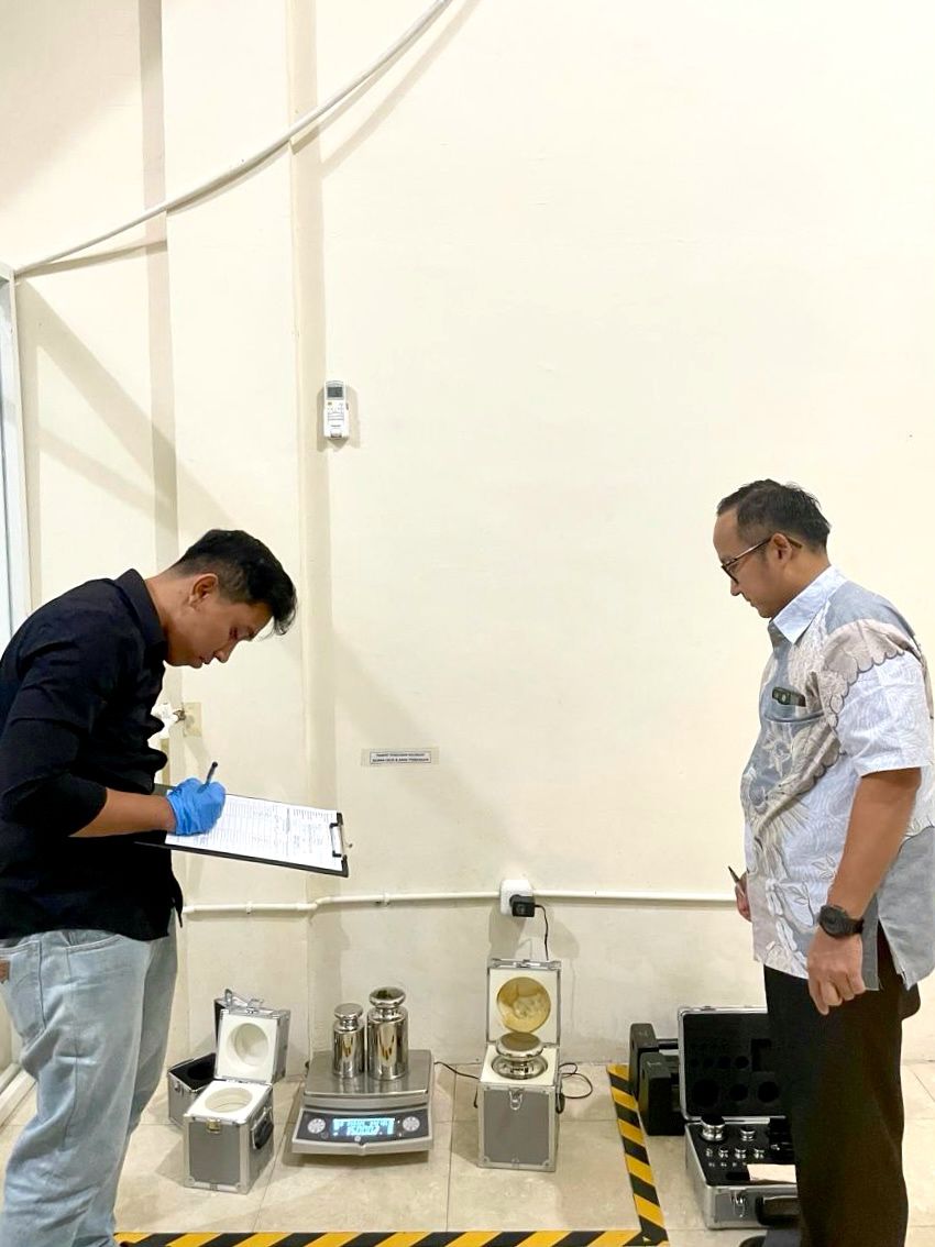 Cara Pemeliharaan Anak Timbangan (Standard Weights) Agar Tidak Turun Kelas Akurasi